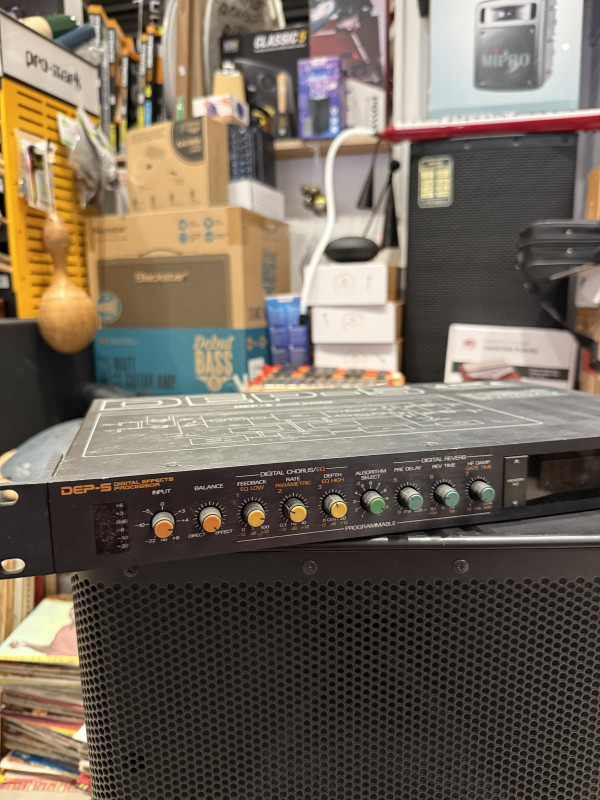 Roland DEP-5 Digital Effects Processor