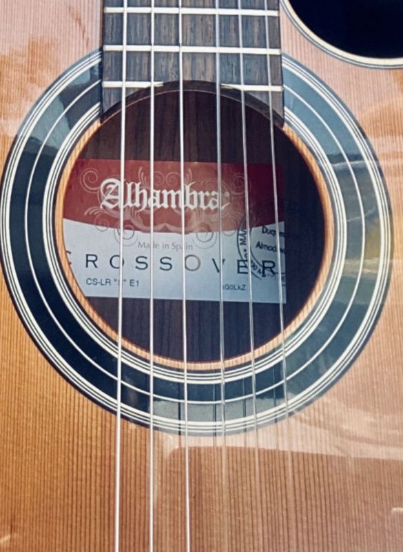 guitare-Alhambra-Crossover-CSLRE1