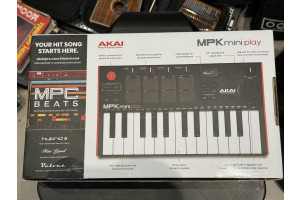 AKAI Professional MPK mini Play MK3