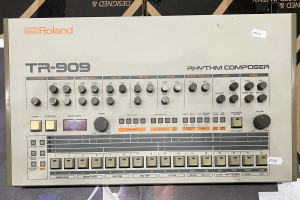 Roland TR-909