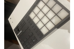 MASCHINE Mikro