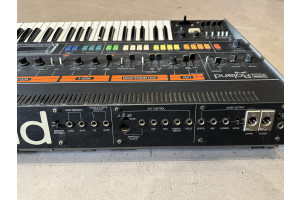 Jupiter-8 Synthétiseur analogique