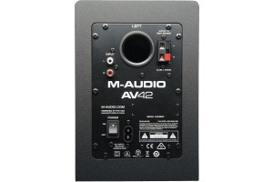 M-Audio - AV42 Speakers