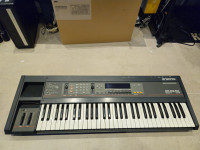 Synthétiseur Ensoniq EPS